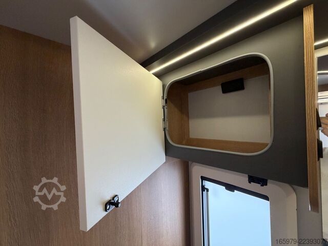 Semi-integrated camper GIOTTILINE Toscan 69GC