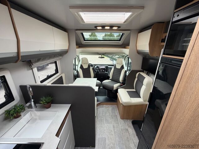 Semi-integrated camper GIOTTILINE Toscan 69GC