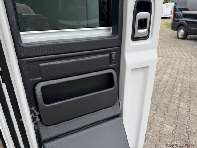 Semi-integrated camper GIOTTILINE Toscan 69GC