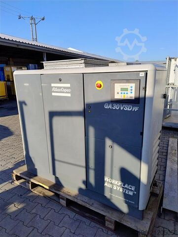 Kompresor sekrup S015256 Atlas Copco GA30VSDFF