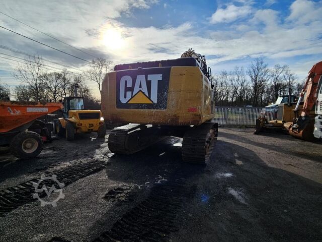 Paletli ekskavatör CATERPILLAR 330 FLN