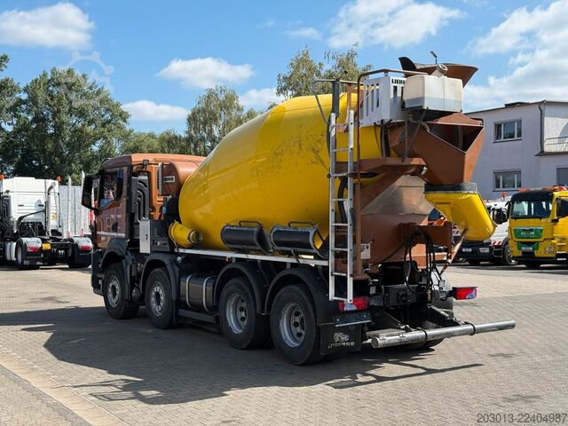 Truk pengaduk beton MAN 35.400 8x4 BB CH Betonmischer Liebherr
