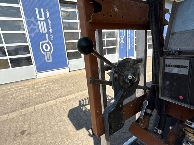 Truk pengaduk beton MAN 35.400 8x4 BB CH Betonmischer Liebherr
