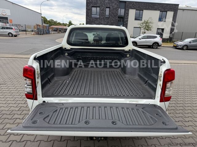 পিক-আপ ভ্যান MITSUBISHI L200  D/C 220DI-D M-PRO Doppelkabine 4WD