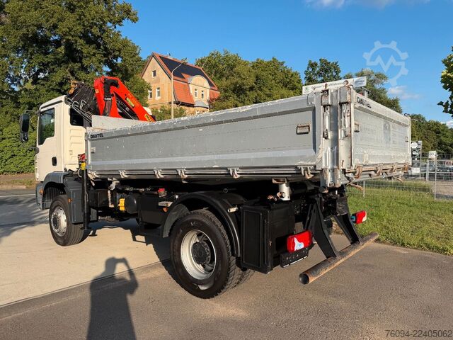 Grúa montada en camión MAN TGM 18.330 4x4 Kipper KRAN 17m FUNK AHK