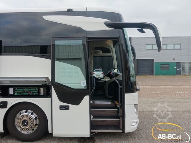 Reisebus MERCEDES-BENZ Tourismo RHD, 55 Sitze, Euro 6
