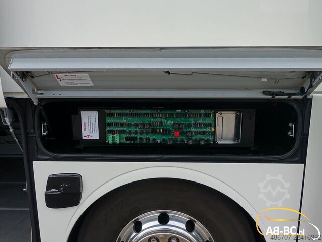 Reisebus MERCEDES-BENZ Tourismo RHD, 55 Sitze, Euro 6