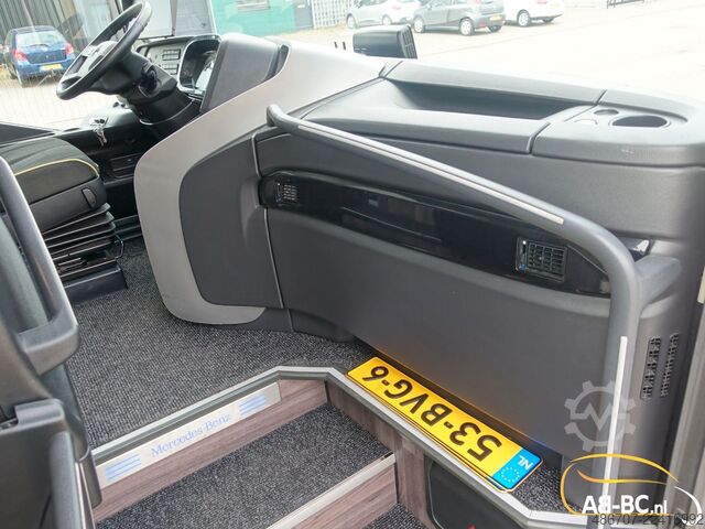 Reisebus MERCEDES-BENZ Tourismo RHD, 55 Sitze, Euro 6