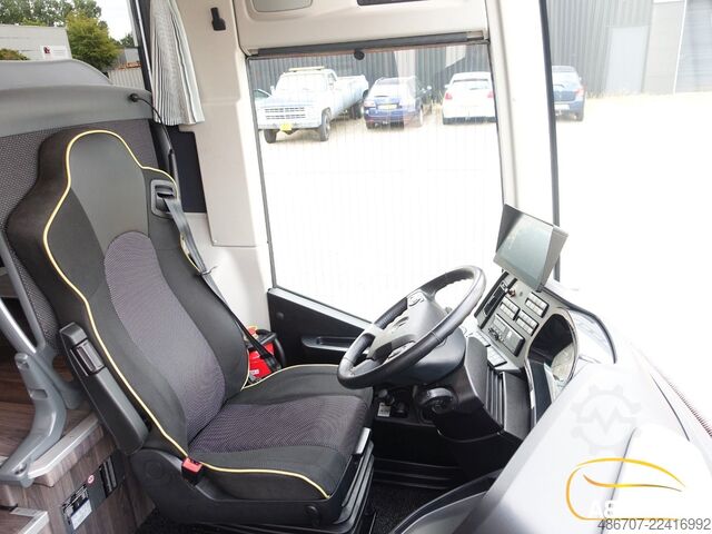 Reisebus MERCEDES-BENZ Tourismo RHD, 55 Sitze, Euro 6