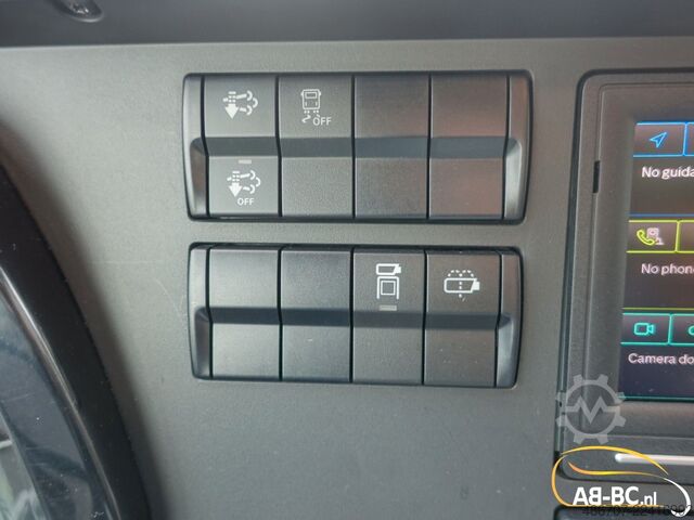 Reisebus MERCEDES-BENZ Tourismo RHD, 55 Sitze, Euro 6