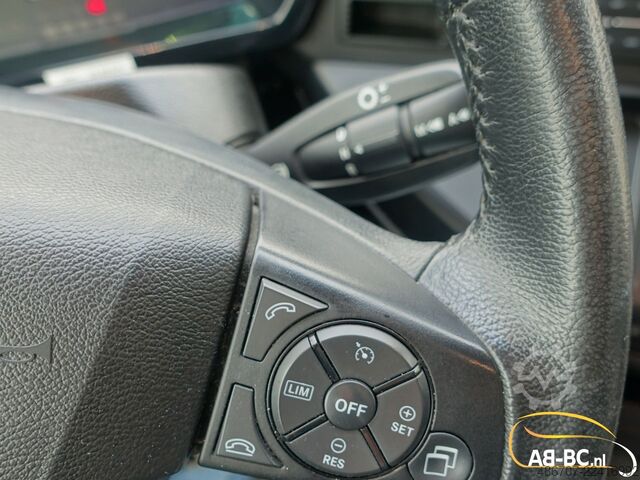 Reisebus MERCEDES-BENZ Tourismo RHD, 55 Sitze, Euro 6