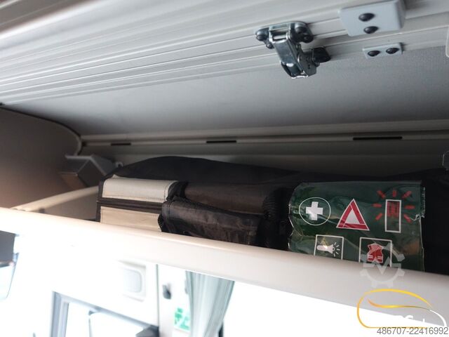 Reisebus MERCEDES-BENZ Tourismo RHD, 55 Sitze, Euro 6