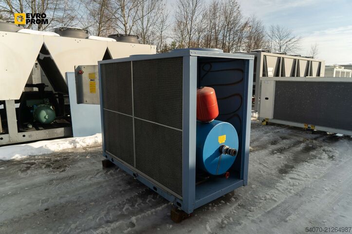 Chiller Used Aircooled chiller BLUEBOX ZETA ECHOS 6.2 LN ST1PS 60.4 KW 2009 yom