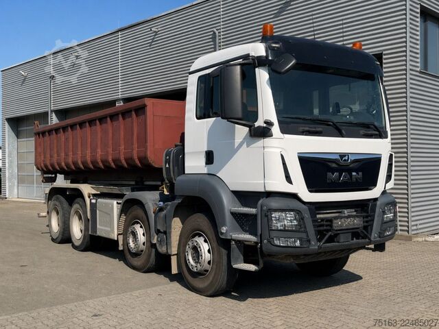 משאית מנוף מעלית מכולות (roll-off) MAN TG-S 35.460 BB 8x4 Abrollkipper VDL 25to Funk