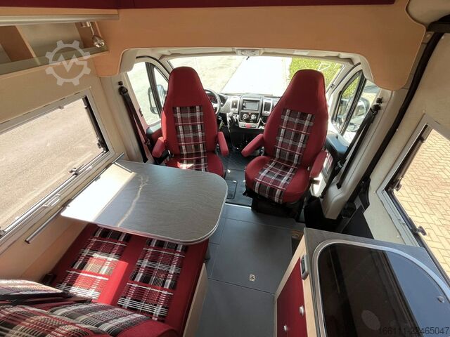 Autocaravana LA STRADA Avanti EB - tiefe Einzelbetten -  - Solar