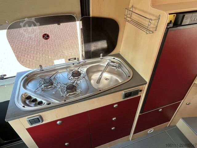 Autocaravana LA STRADA Avanti EB - tiefe Einzelbetten -  - Solar