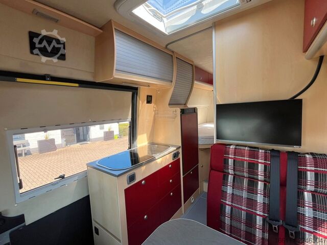 Autocaravana LA STRADA Avanti EB - tiefe Einzelbetten -  - Solar