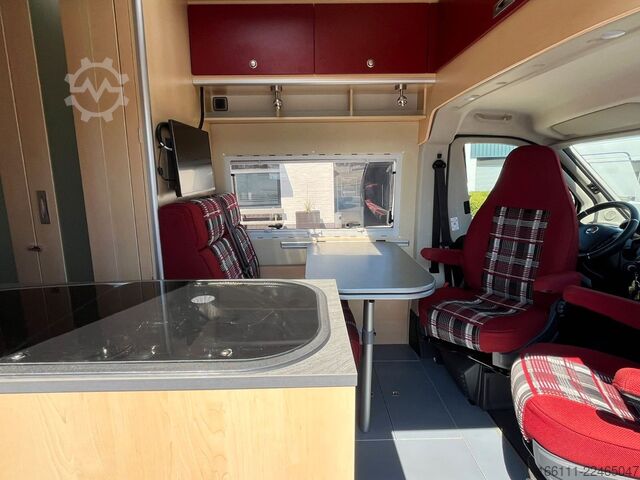 Autocaravana LA STRADA Avanti EB - tiefe Einzelbetten -  - Solar