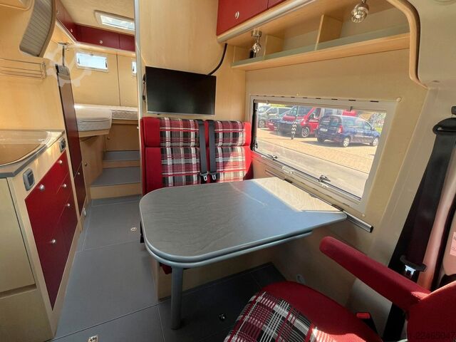 Autocaravana LA STRADA Avanti EB - tiefe Einzelbetten -  - Solar