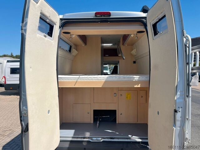 Autocaravana LA STRADA Avanti EB - tiefe Einzelbetten -  - Solar