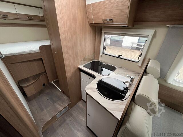 Autocaravana semi-integrada CARADO T 334 - Hub/Einzelbetten -  - Klima