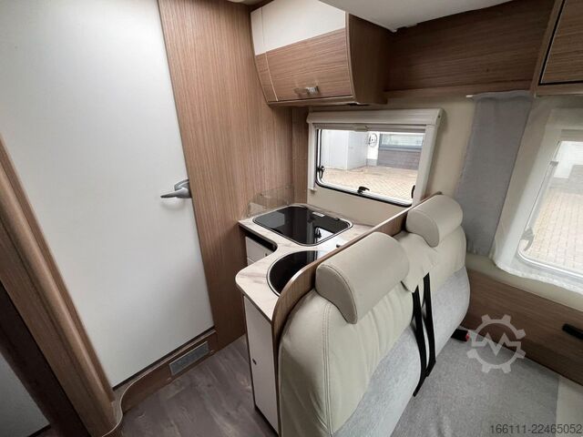 Camper semintegrato CARADO T 334 - Hub/Einzelbetten -  - Klima