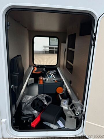 Camper semintegrato CARADO T 334 - Hub/Einzelbetten -  - Klima