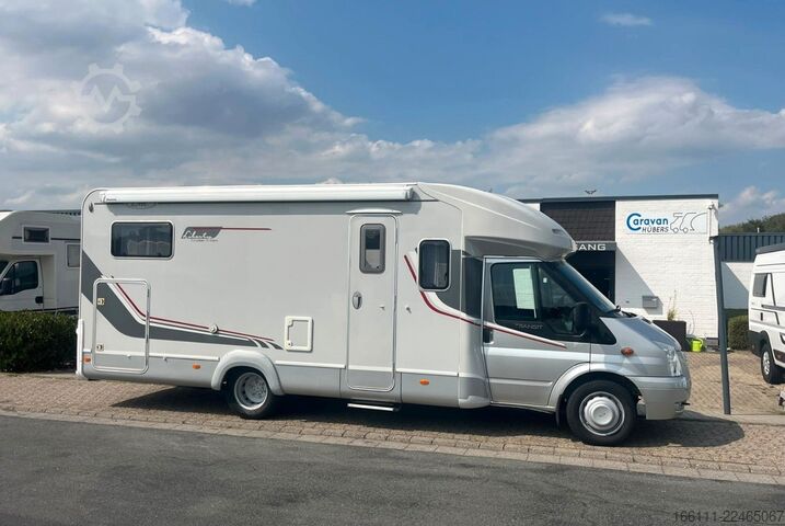 Camper semintegrato LMC T 708 G - Einzelbetten - Klima - Markise -