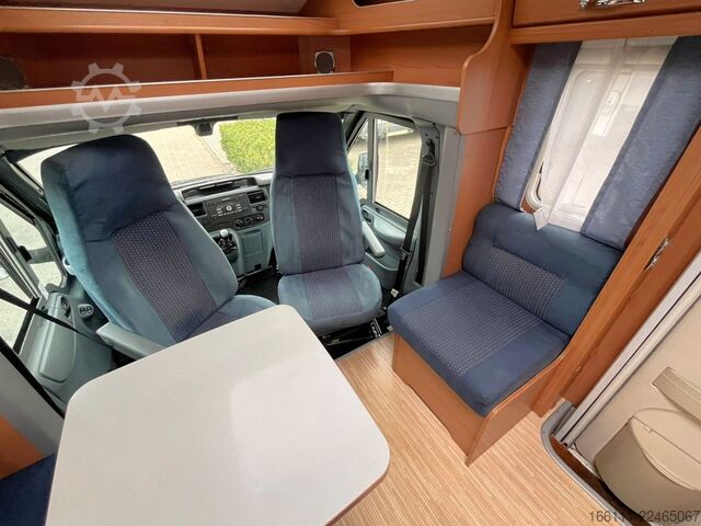 Camper semintegrato LMC T 708 G - Einzelbetten - Klima - Markise -