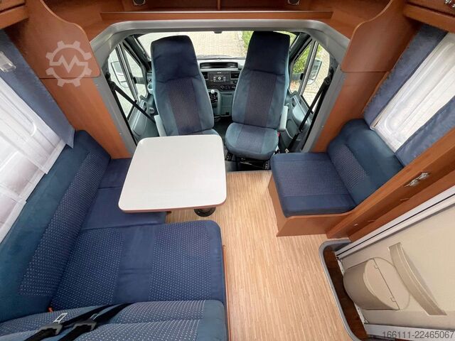 Camper semintegrato LMC T 708 G - Einzelbetten - Klima - Markise -