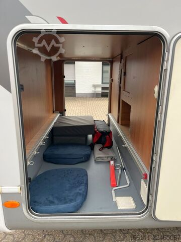 Camper semintegrato LMC T 708 G - Einzelbetten - Klima - Markise -
