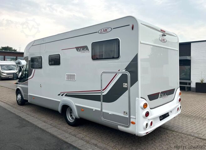Camper semintegrato LMC T 708 G - Einzelbetten - Klima - Markise -