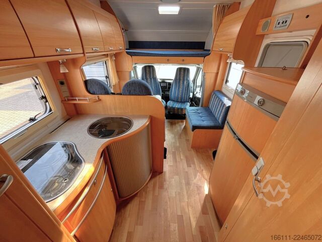 Camper mansardato LMC Liberty A 698 G - Festbett - Klima - Markise -