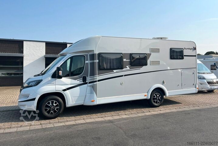 Camper semintegrato SUNLIGHT Aktive T 67 - Hub/Einzelbetten - auto/Sat/TV -