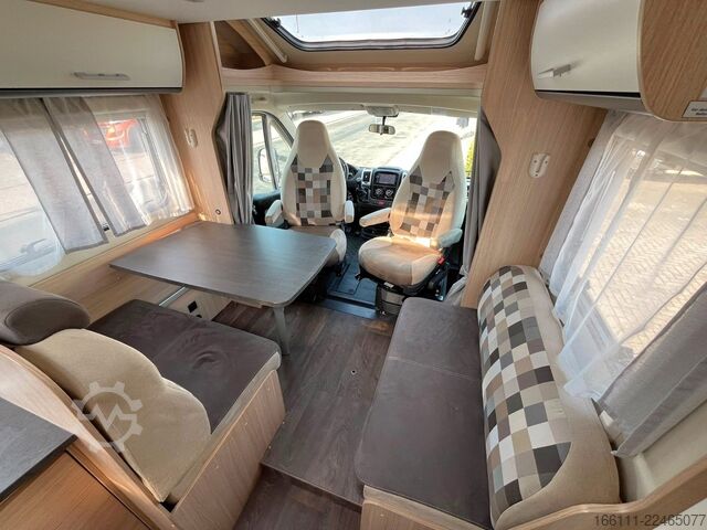Camper semintegrato SUNLIGHT Aktive T 67 - Hub/Einzelbetten - auto/Sat/TV -