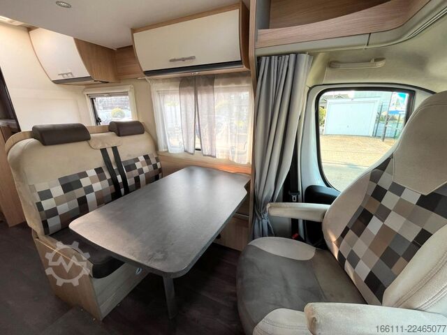 Camper semintegrato SUNLIGHT Aktive T 67 - Hub/Einzelbetten - auto/Sat/TV -