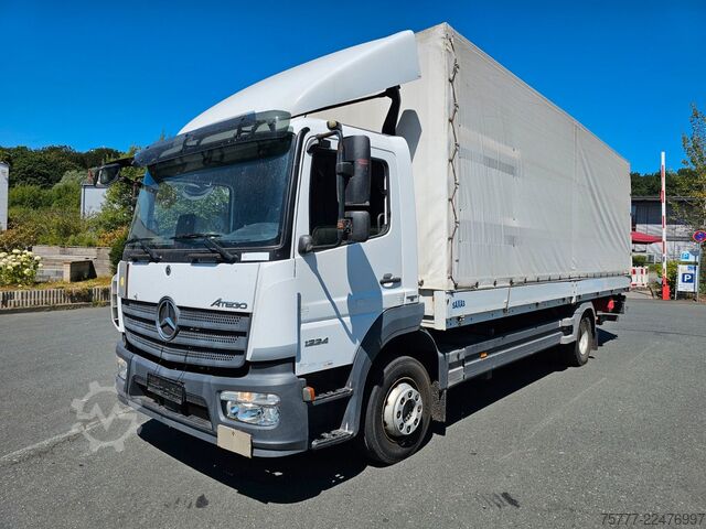 平板卡车带帆布篷布 MERCEDES-BENZ Atego 12-24 PL-SP- Blatt/Luft- Klima- LBW