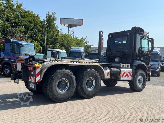 Kanca kasalı yük kamyonu (roll-off) MERCEDES-BENZ Arocs 3343 6x6 Abrollkipper Singelreifen kz.Rads