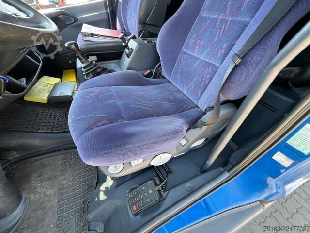 Çekici MERCEDES-BENZ Atego 1218 L Pritsche Kran Verschiebepl.+Brille