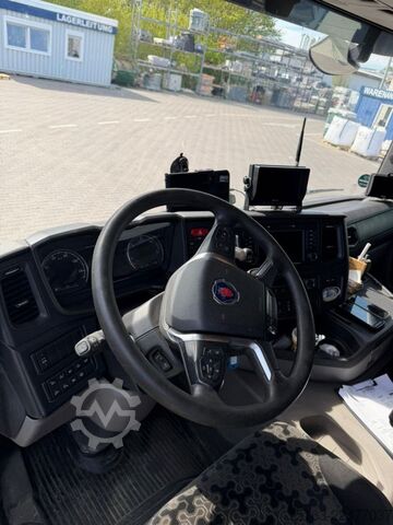 Damperli kamyon MERCEDES-BENZ Arocs 3243 8x4 4 Achs Muldenkipper Meiller deuts