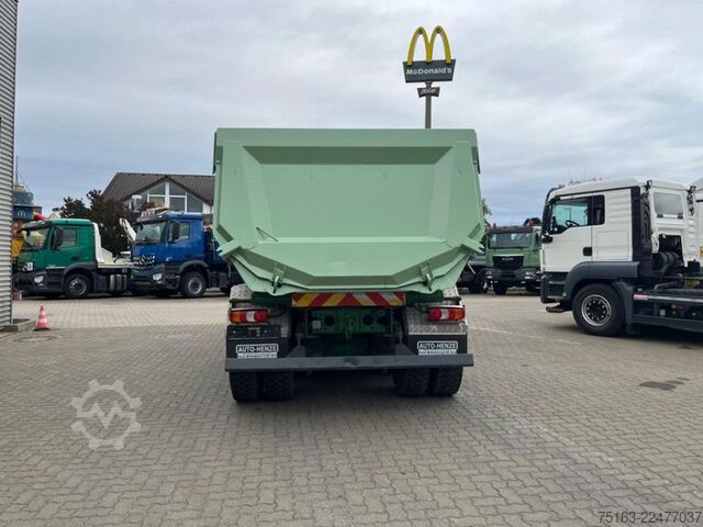 Kipper LKW MERCEDES-BENZ Arocs 3243 8x4 4 Achs Muldenkipper 18 m³, deutsc