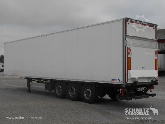 Kastpoolhaagis Schmitz Cargobull Semitrailer Dryfreight Standard Bakløfter
