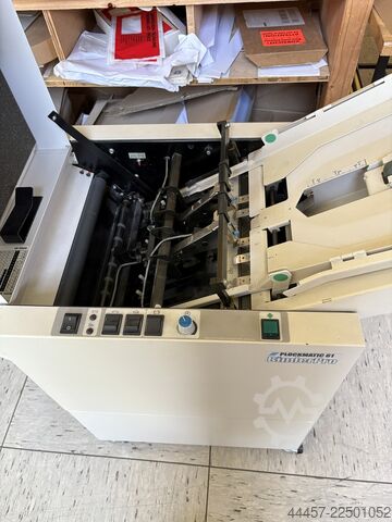 Sistema de acabamento de documentos Morgana Plockmatik 61 Pro