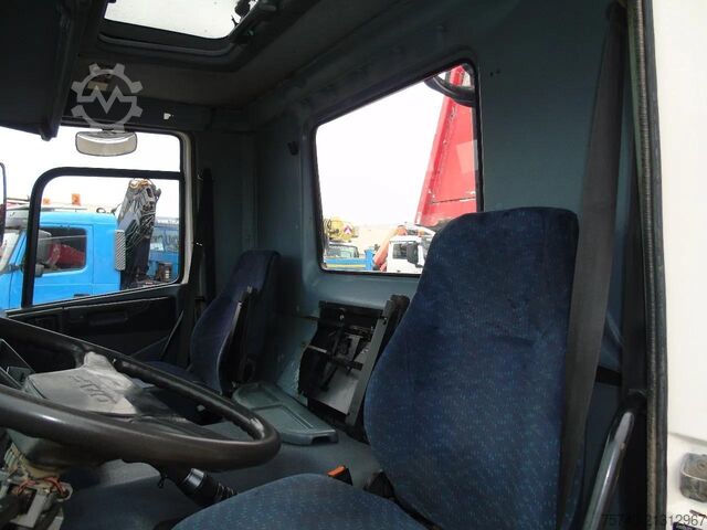 Camión grúa DAF CF 75.240 ATI + EURO 2 + HIAB 090 + 3SIDE TIPPER