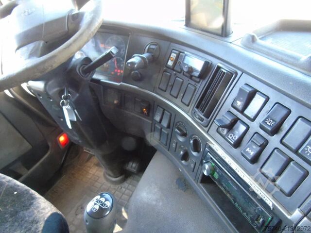 Šasija sa taksijem Volvo FH 380 + 6X2 + MANUAL