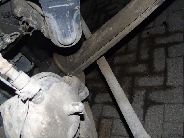 垃圾车 Renault Kerax 410DXI + 8X4 + MANUAL + SPRING