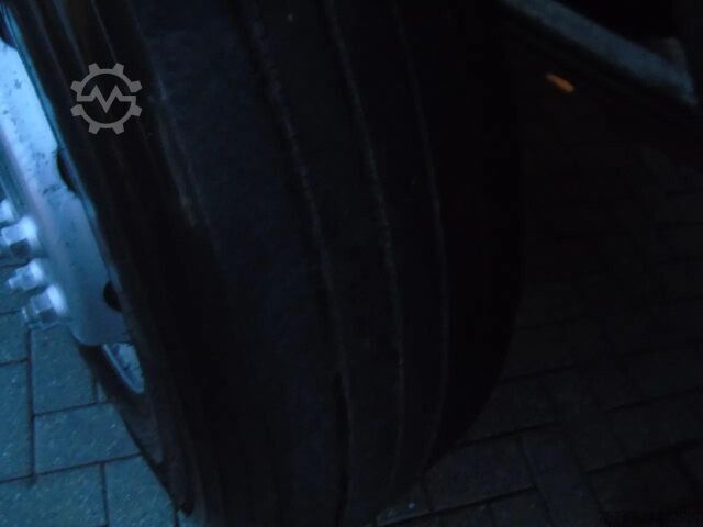 垃圾车 Renault Kerax 410DXI + 8X4 + MANUAL + SPRING