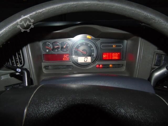 垃圾车 Renault Kerax 410DXI + 8X4 + MANUAL + SPRING