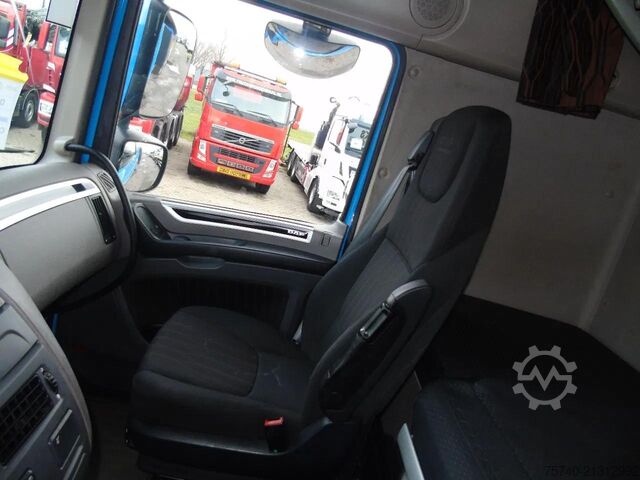 スタンダード-SZM DAF XF 480 + SSC + SPOILER