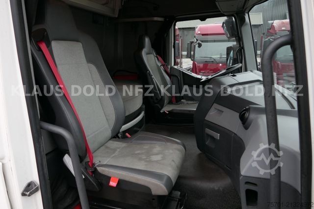 標準トラクターユニット RENAULT T 460 Retarder 2-Tank Kühlbox Euro 6